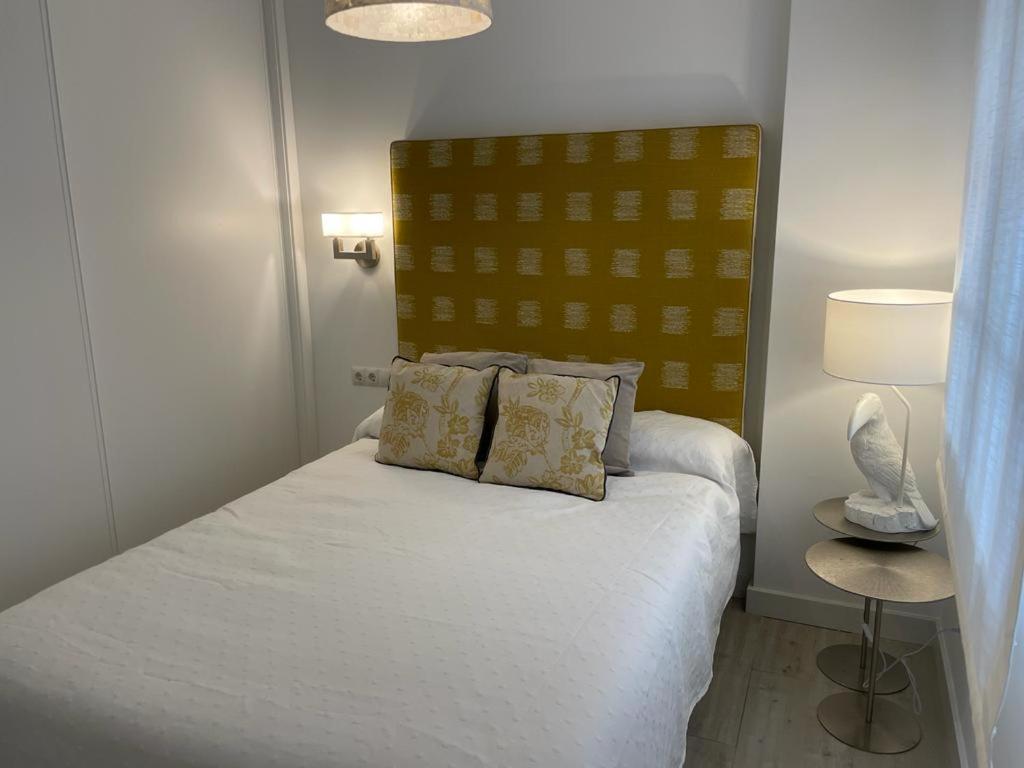 Piso En Fuengirola Castillo Sohail エクステリア 写真